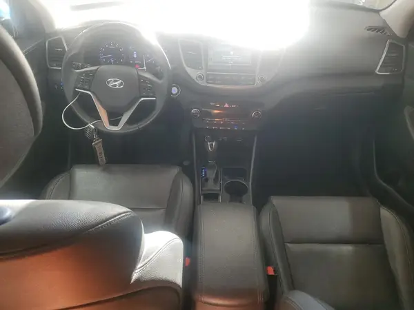 KM8J33A44HU454301 2017 HYUNDAI TUCSON - Image 8