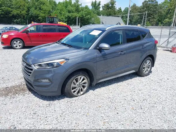 KM8J33A44HU459269 2017 HYUNDAI TUCSON - Image 2