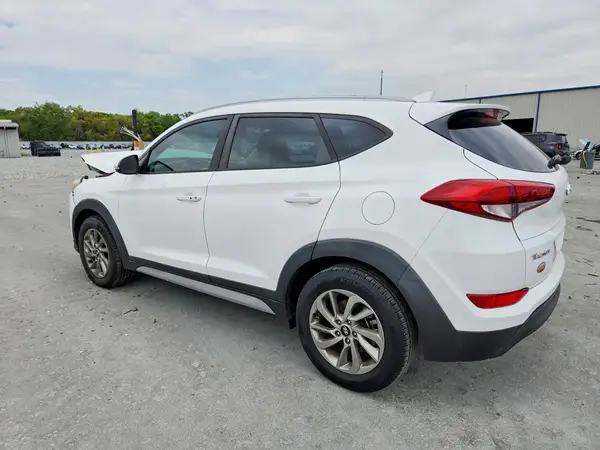 KM8J33A44HU478307 2017 HYUNDAI TUCSON - Image 2
