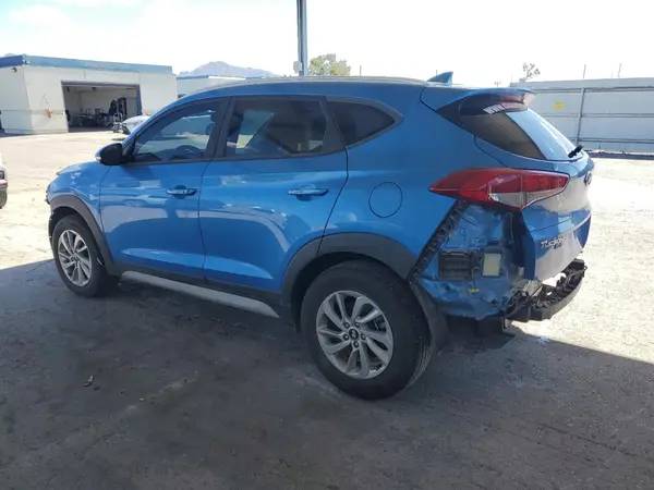 KM8J33A44HU494023 2017 HYUNDAI TUCSON - Image 2