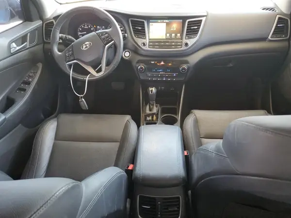 KM8J33A44HU494023 2017 HYUNDAI TUCSON - Image 8