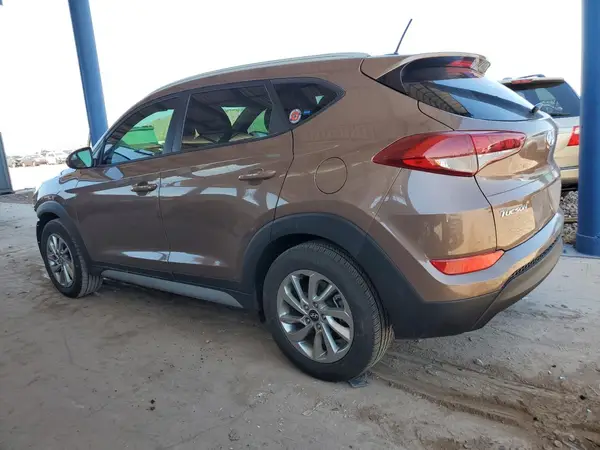 KM8J33A44HU496581 2017 HYUNDAI TUCSON - Image 2