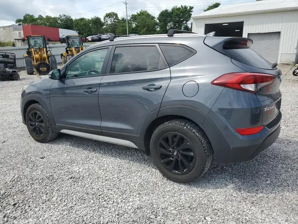 KM8J33A44HU510205 2017 HYUNDAI TUCSON - Image 2