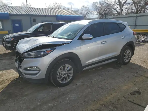 KM8J33A44HU511337 2017 HYUNDAI TUCSON - Image 1