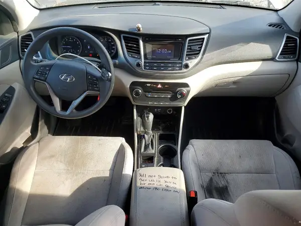 KM8J33A44HU522001 2017 HYUNDAI TUCSON - Image 8