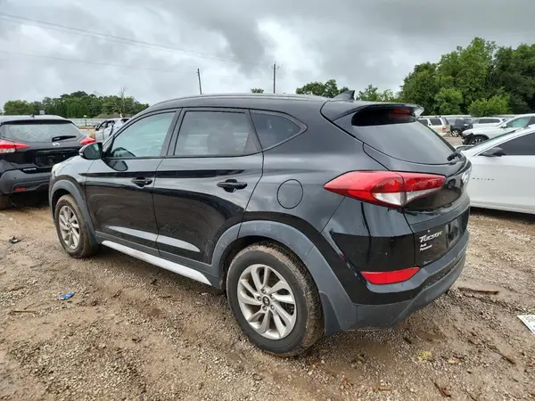 KM8J33A44HU524718 2017 HYUNDAI TUCSON - Image 2