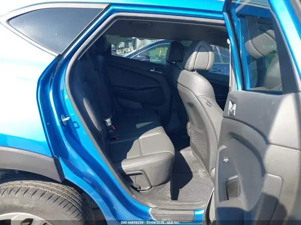 KM8J33A44HU547657 2017 HYUNDAI TUCSON - Image 8