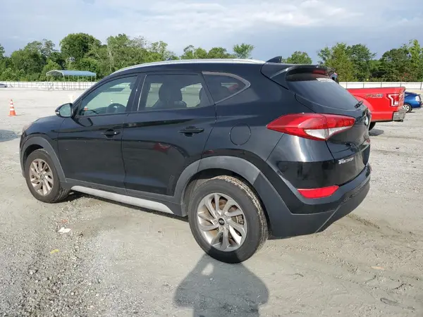 KM8J33A44HU553782 2017 HYUNDAI TUCSON - Image 2