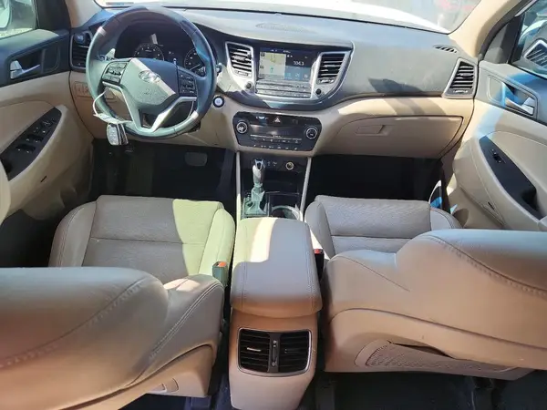 KM8J33A44JU603764 2018 HYUNDAI TUCSON - Image 8