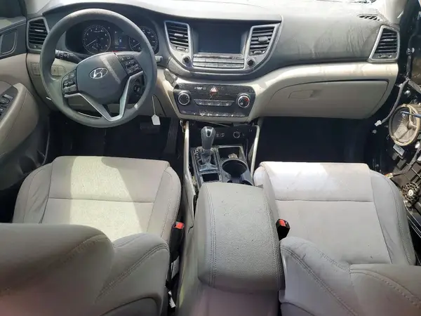 KM8J33A44JU607927 2018 HYUNDAI TUCSON - Image 8