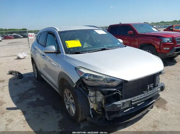 KM8J33A44JU611959 2018 HYUNDAI TUCSON - Image 1
