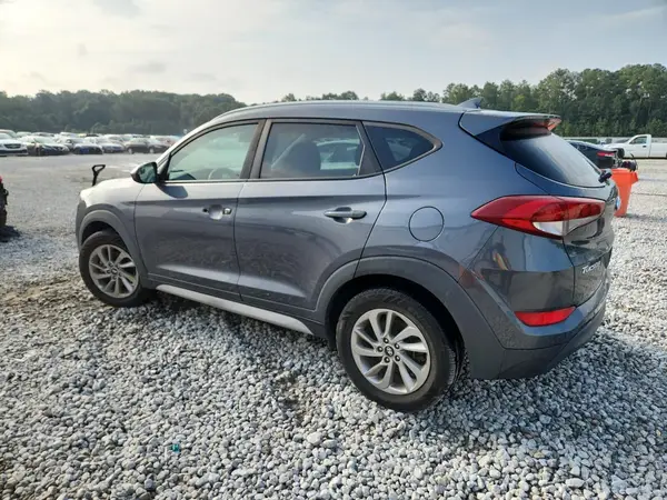 KM8J33A44JU619947 2018 HYUNDAI TUCSON - Image 2