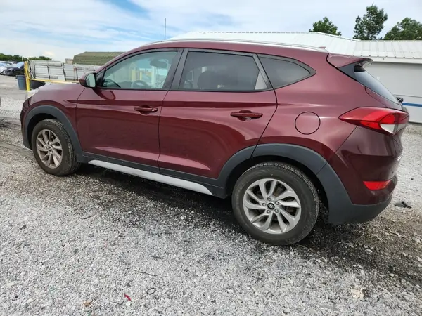KM8J33A44JU641401 2018 HYUNDAI TUCSON - Image 2