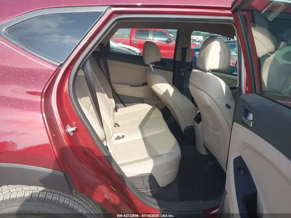 KM8J33A44JU644489 2018 HYUNDAI TUCSON - Image 8