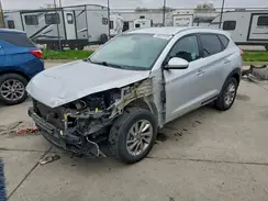 KM8J33A44JU653435 2018 HYUNDAI TUCSON