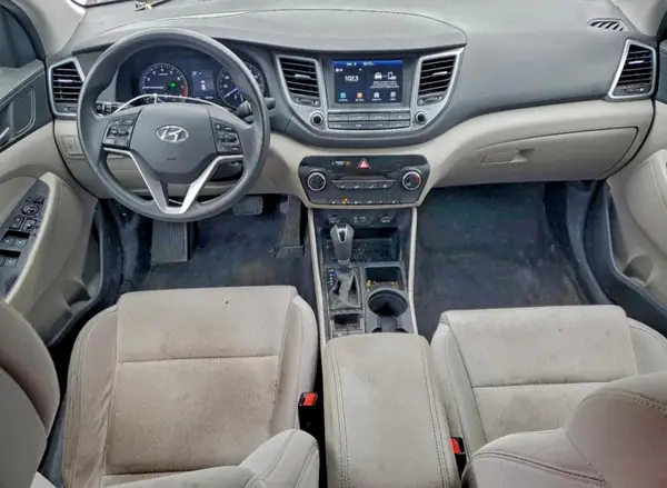 KM8J33A44JU653435 2018 HYUNDAI TUCSON - Image 8