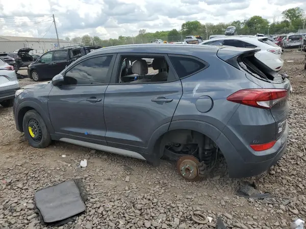 KM8J33A44JU668405 2018 HYUNDAI TUCSON - Image 2