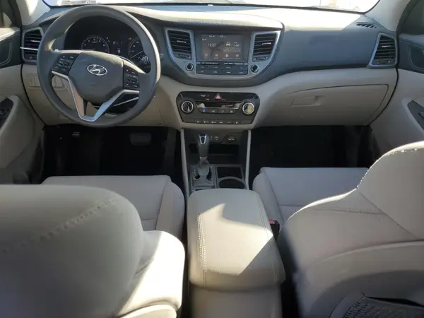 KM8J33A44JU671532 2018 HYUNDAI TUCSON - Image 8