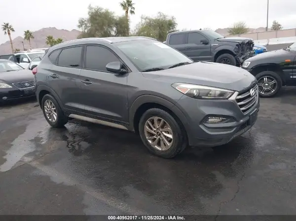 KM8J33A44JU679212 2018 HYUNDAI TUCSON - Image 1
