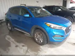 KM8J33A44JU689822 2018 HYUNDAI TUCSON