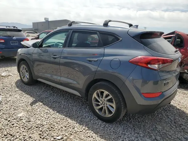 KM8J33A44JU690937 2018 HYUNDAI TUCSON - Image 2