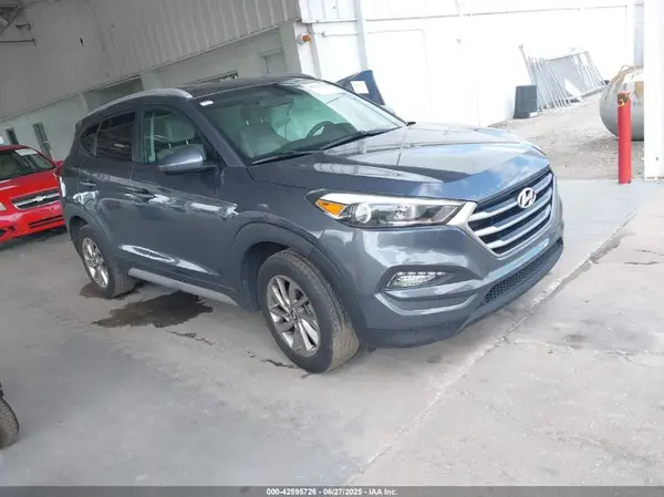 KM8J33A44JU692297 2018 HYUNDAI TUCSON - Image 1