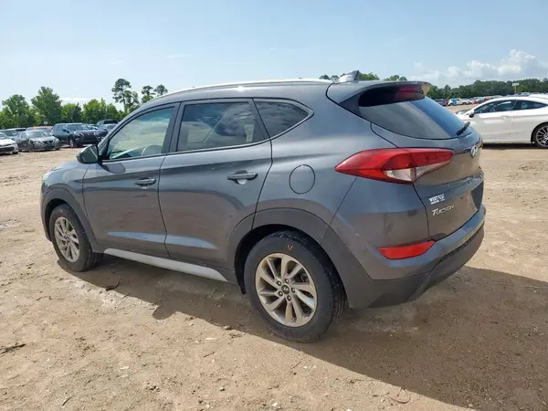 KM8J33A44JU692901 2018 HYUNDAI TUCSON - Image 2