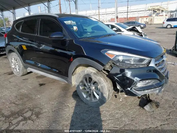 KM8J33A44JU700656 2018 HYUNDAI TUCSON - Image 1
