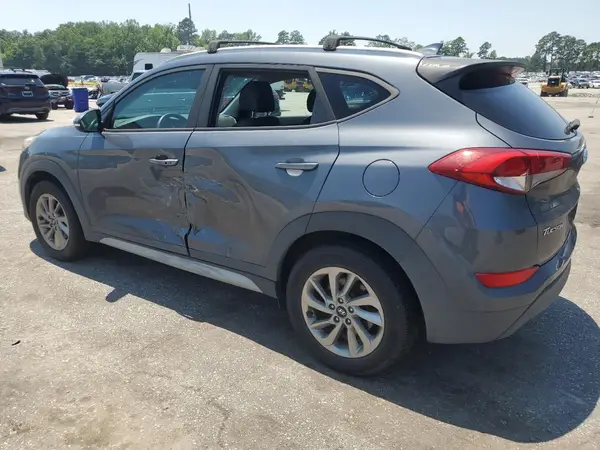 KM8J33A44JU720731 2018 HYUNDAI TUCSON - Image 2