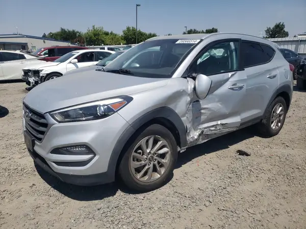 KM8J33A44JU726142 2018 HYUNDAI TUCSON - Image 1