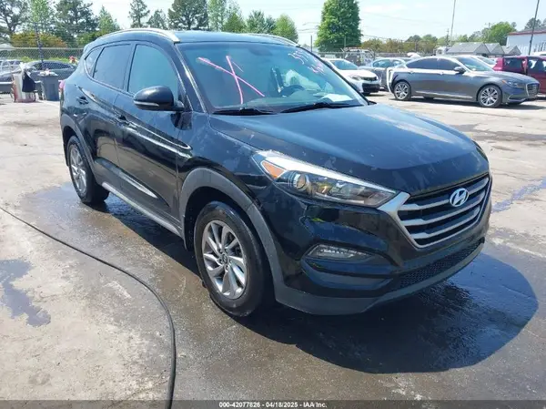 KM8J33A44JU733334 2018 HYUNDAI TUCSON - Image 1