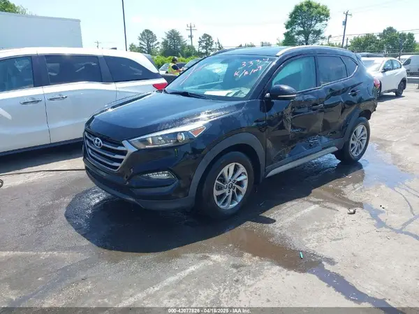 KM8J33A44JU733334 2018 HYUNDAI TUCSON - Image 2