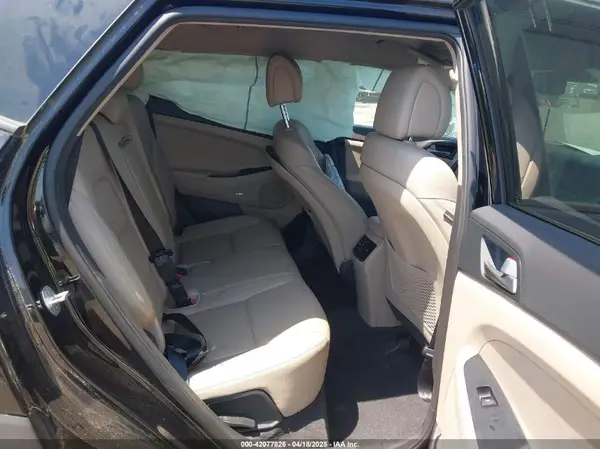 KM8J33A44JU733334 2018 HYUNDAI TUCSON - Image 8