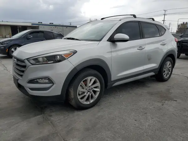 KM8J33A44JU771453 2018 HYUNDAI TUCSON - Image 1