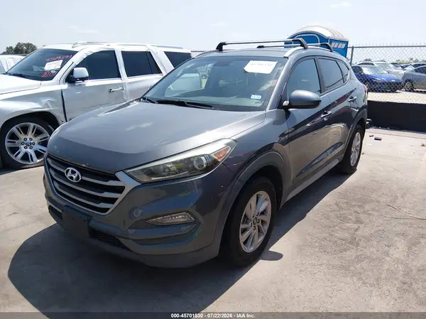 KM8J33A44JU789676 2018 HYUNDAI TUCSON - Image 2