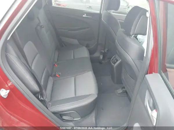 KM8J33A44JU804502 2018 HYUNDAI TUCSON - Image 8