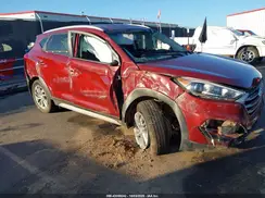 KM8J33A44JU810221 2018 HYUNDAI TUCSON