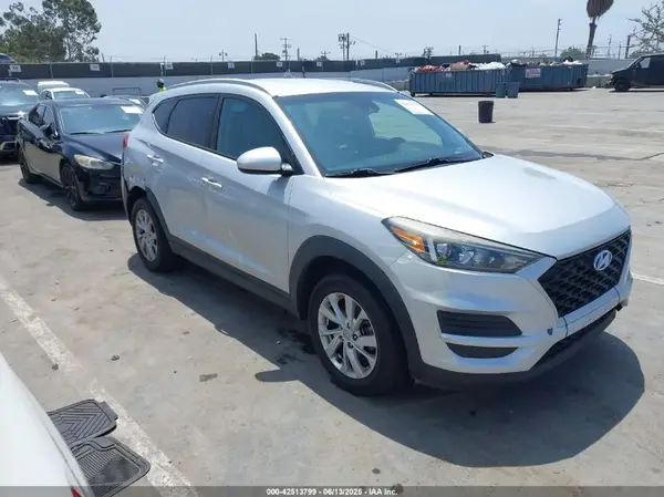 KM8J33A44KU850106 2019 HYUNDAI TUCSON - Image 1