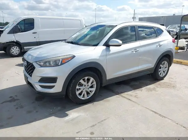KM8J33A44KU914788 2019 HYUNDAI TUCSON - Image 2