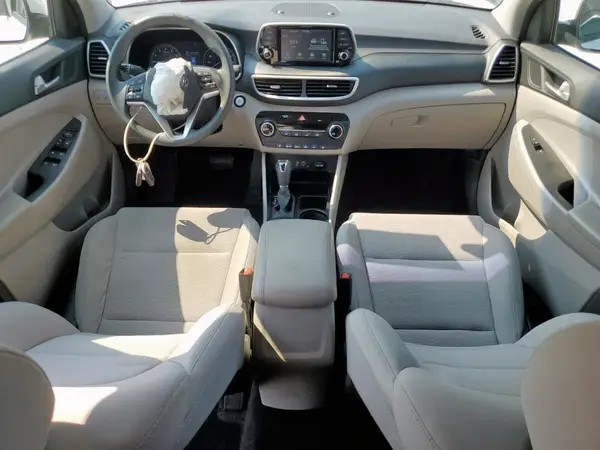 KM8J33A44KU939304 2019 HYUNDAI TUCSON - Image 8