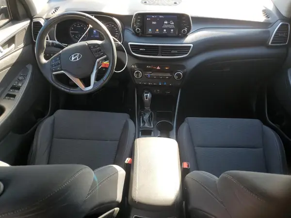 KM8J33A44KU945006 2019 HYUNDAI TUCSON - Image 8