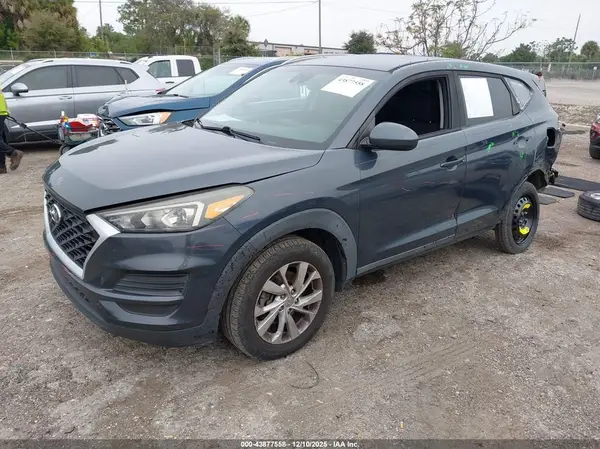 KM8J33A44KU965272 2019 HYUNDAI TUCSON - Image 2