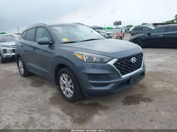 KM8J33A44KU978359 2019 HYUNDAI TUCSON - Image 1