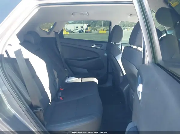 KM8J33A44LU142066 2020 HYUNDAI TUCSON - Image 8
