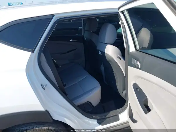 KM8J33A44LU142116 2020 HYUNDAI TUCSON - Image 8