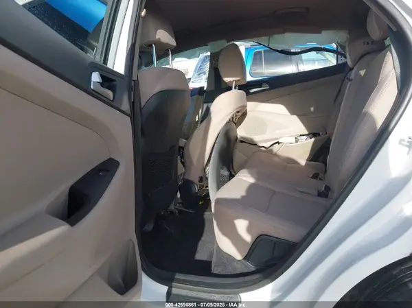 KM8J33A44MU319118 2021 HYUNDAI TUCSON - Image 8
