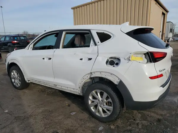KM8J33A44MU325047 2021 HYUNDAI TUCSON - Image 2