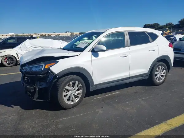 KM8J33A44MU390206 2021 HYUNDAI TUCSON - Image 2