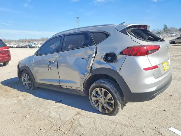 KM8J33A44MU392182 2021 HYUNDAI TUCSON - Image 2