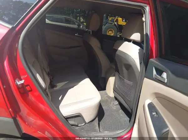 KM8J33A44MU400250 2021 HYUNDAI TUCSON - Image 8